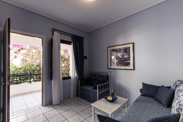 FAMILY ROOM ONE BEDROOM