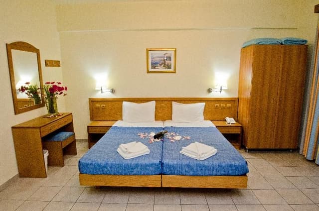 Room SUPERIOR