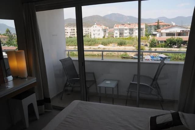 DOUBLE LAND VIEW