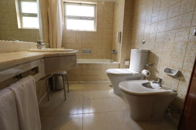 SUITE CAPACITY 2