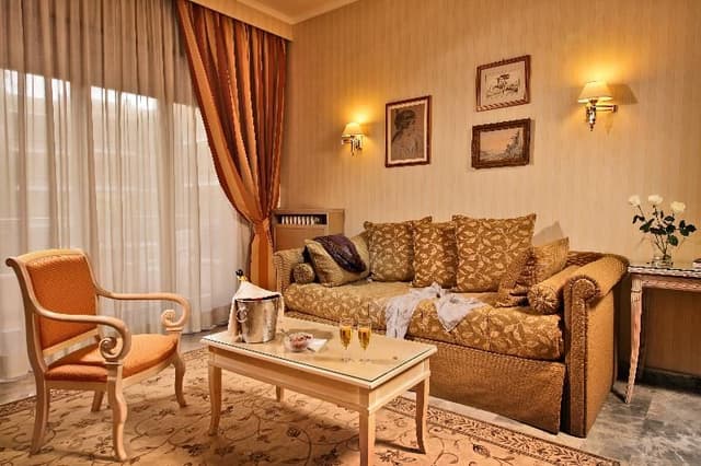 APARTMENT SUPERIOR