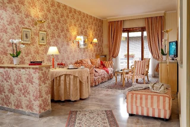 APARTMENT SUPERIOR