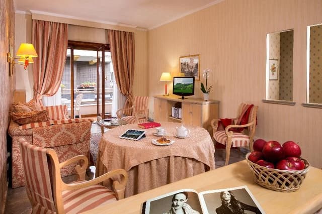 APARTMENT SUPERIOR