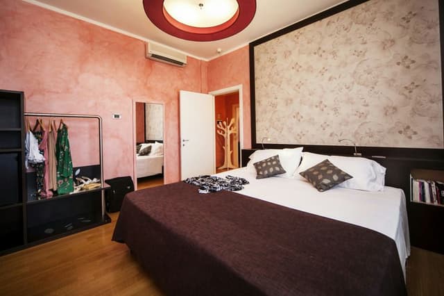 SUITE CAPACITY 2