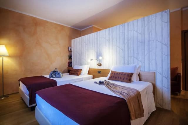 JUNIOR SUITE CAPACITY 1