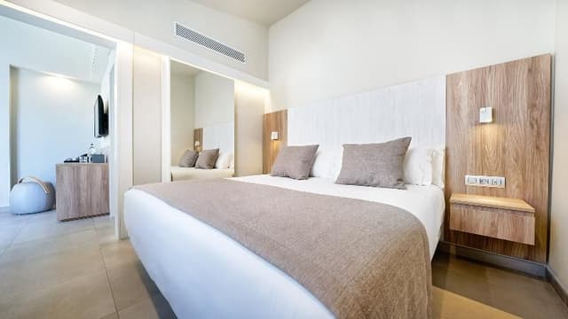 JUNIOR SUITE CAPACITY 3