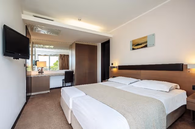 SUITE WITH BALCONY