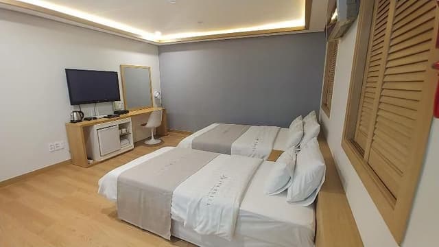 FAMILY ROOM SUPERIOR