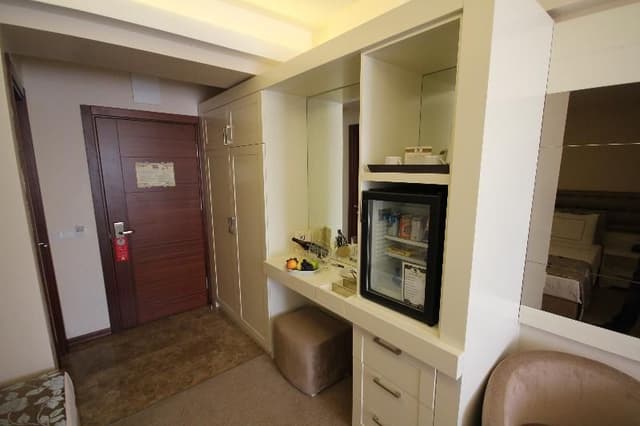 FAMILY ROOM STANDARD
