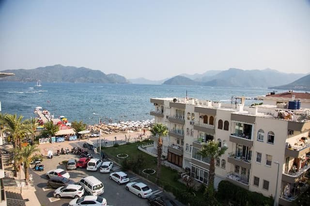 DOUBLE LAND VIEW