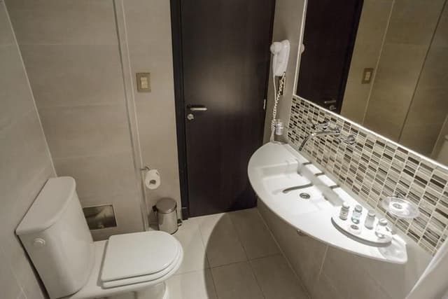 APARTMENT EXECUTIVE