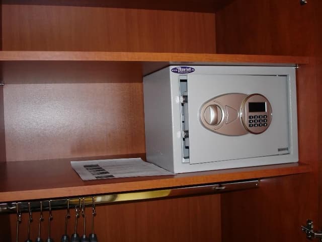 SINGLE STANDARD