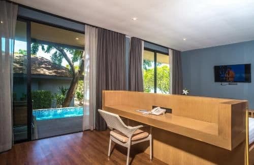 VILLA WITH PRIVATE POOL