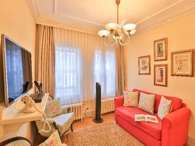 SUITE ONE BEDROOM