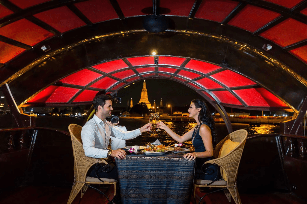 ล่องเรือมโนราห์ แม่น้ำเจ้าพระยา กรุงเทพฯ