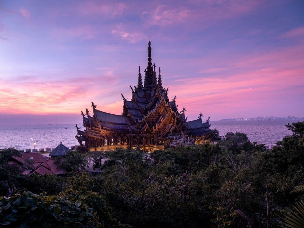 ปราสาทสัจธรรม พัทยา