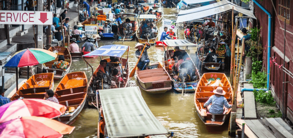 ทริปตลาดน้ำดำเนินสะดวก ไหว้พระ ดูมังกรที่วัดสามพราน (มัคคุเทศก์และรถรับ-ส่งจากกรุงเทพฯ) ทริปเที่ยว และเดย์ทริป