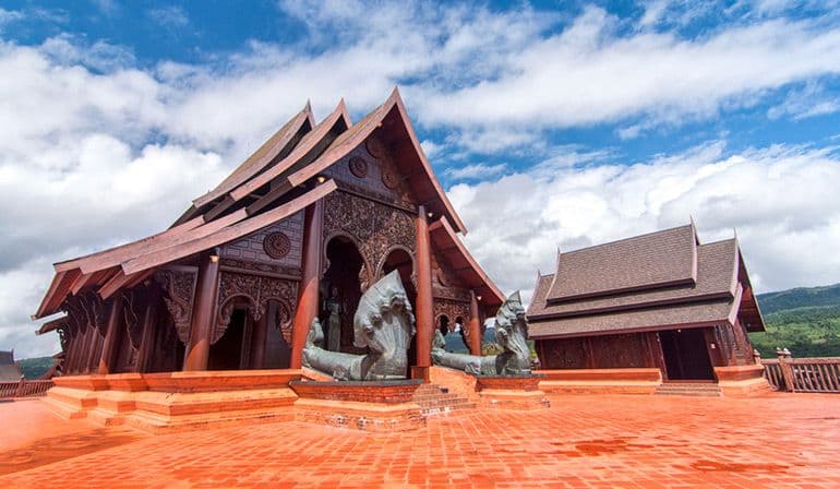 ทัวร์เลย เชียงคาน ภูเรือ วัดสมเด็จภูเรือมิ่งเมือง ทัวร์โปรโมชั่น