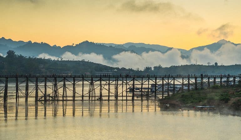 ทัวร์กาญจนบุรี สังขละบุรี เมืองบาดาล ด่านเจดีย์ 3 องค์ โดยรถตู้ปรับอากาศ