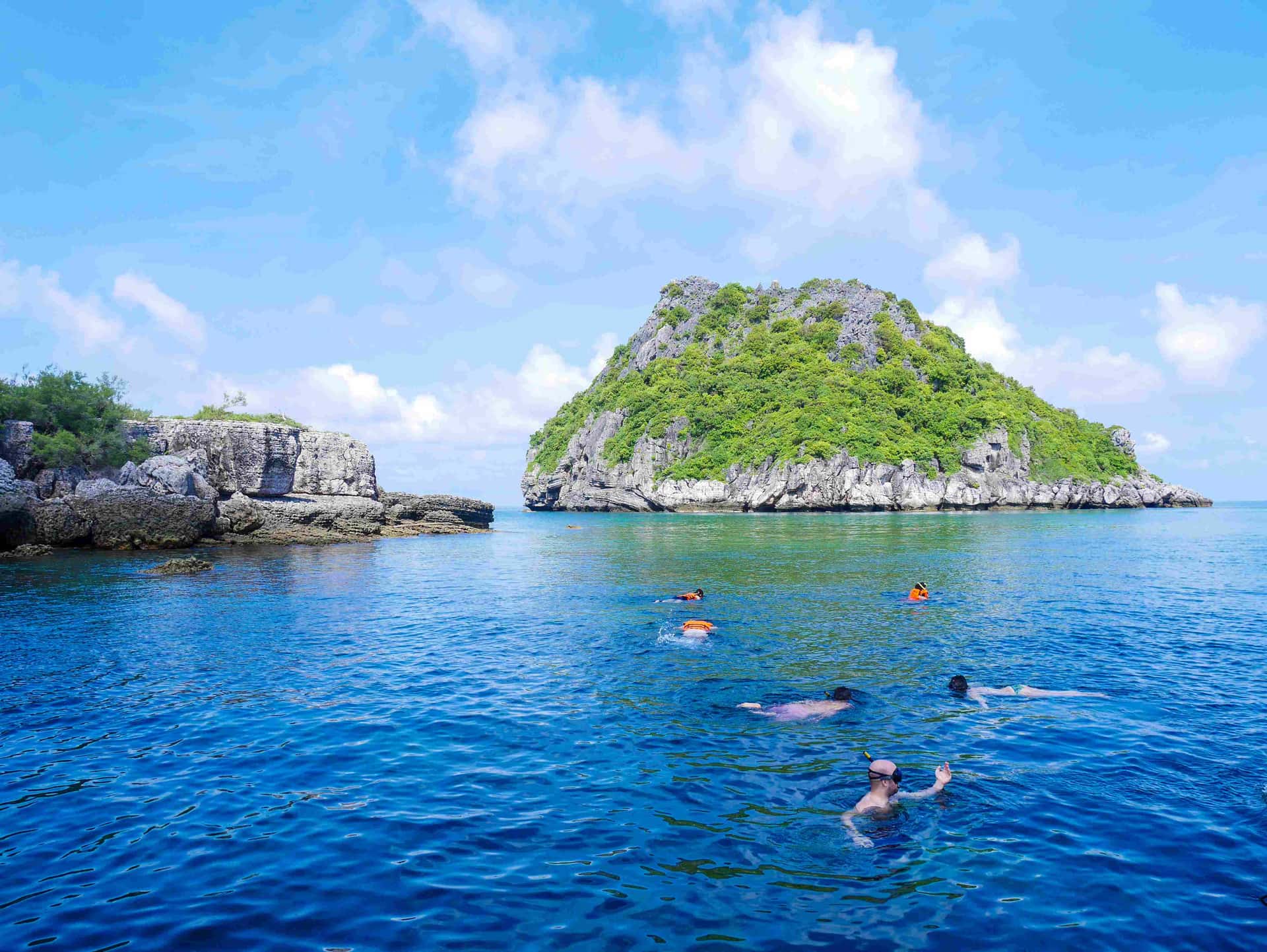 Angthong Marine National Park and Kayaking Experience by Speedboat Trips and Day Trips2