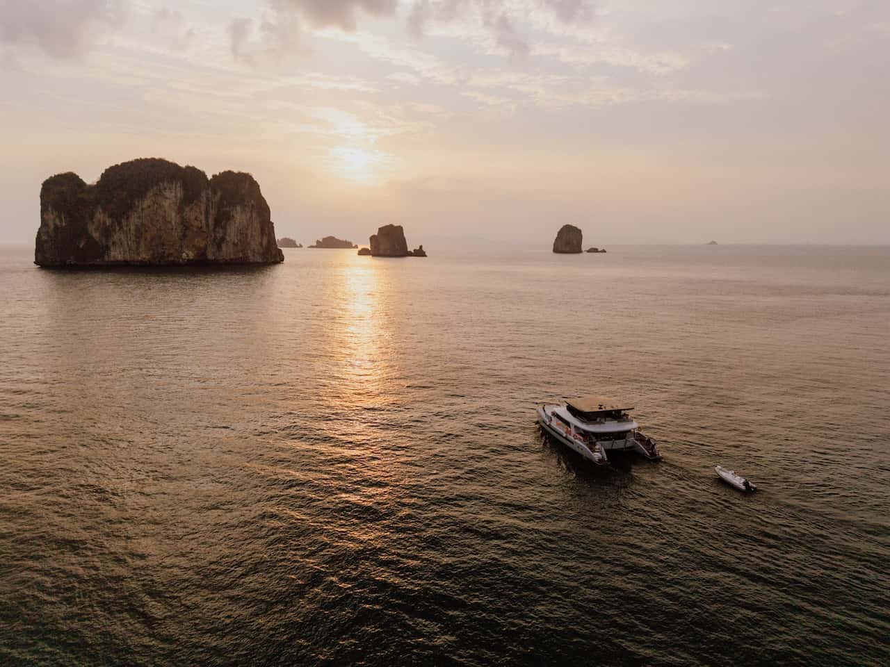 Krabi: 4 Island Premium Yacht with Snorkeling & Clear Kayak ทริปเที่ยว และเดย์ทริป1