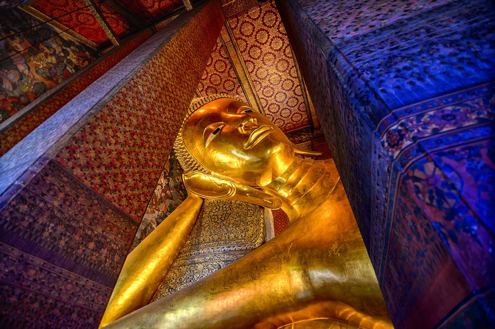 ทัวร์ชมเมืองกรุงเทพฯ: พระบรมมหาราชวัง วัดโพธิ์ และวัดภูเขาทอง ทริปเที่ยว และเดย์ทริป