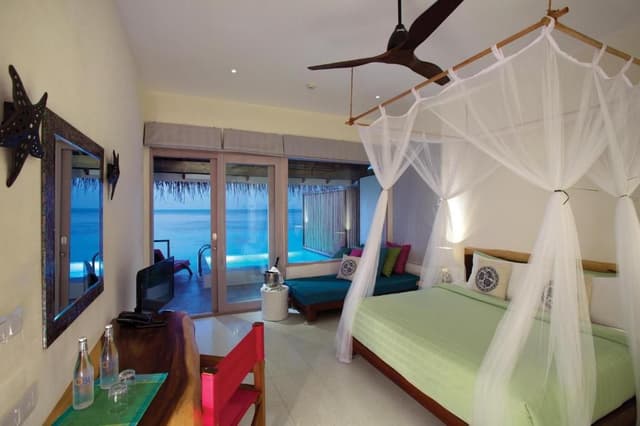 Sunrise Water Villa with Pool