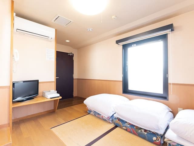 Traditional Quadruple Room, Non Smoking