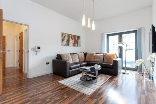 2 Bedroom Deluxe Apartment