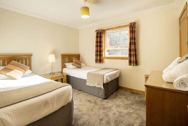 Two Bedroom Cottage (Pet Friendly)