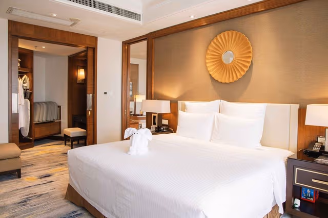 Executive Suite, 1 King Bed, Balcony, Sea View