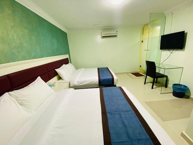 Standard Quadruple Room