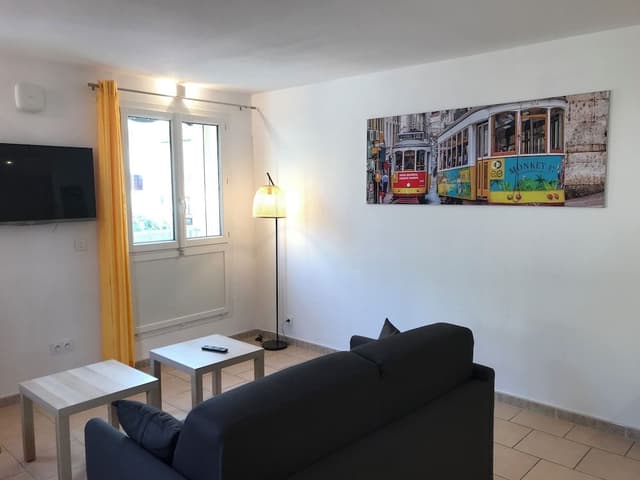 Deluxe Apartment