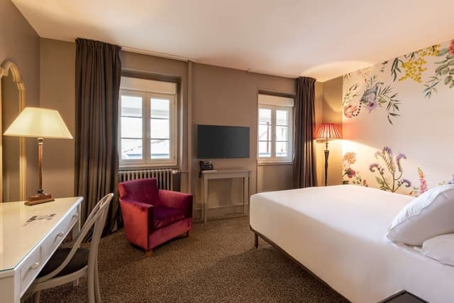 Superior Room, 1 King Bed, Courtyard View (Twin bed on request)
