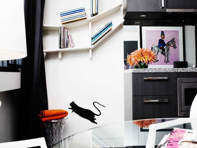 Studio (Street Art Studio Suite)