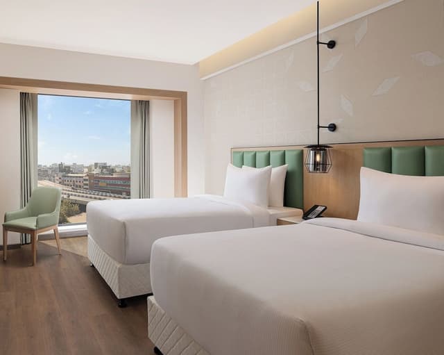 Twin guest room