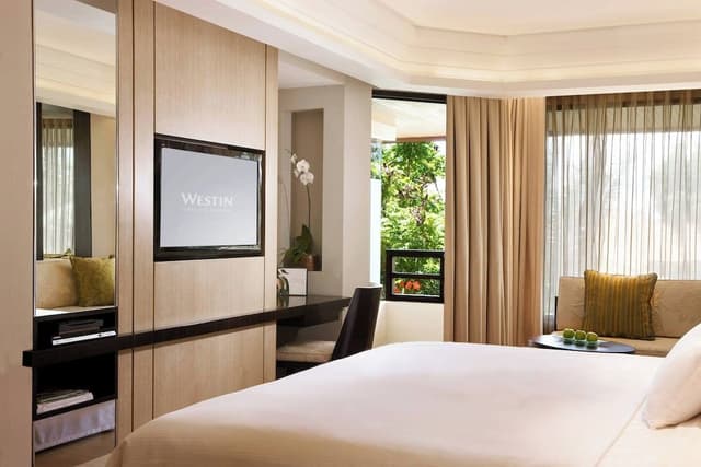 Deluxe Room, 1 King Bed, Terrace
