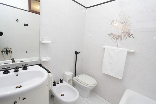 Family Room, 2 Bedrooms, City View