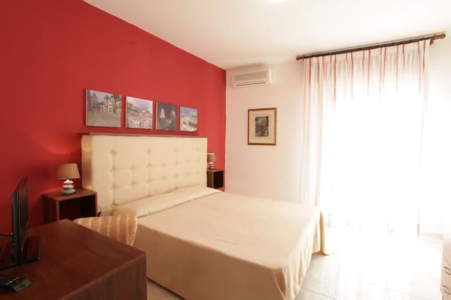 Family Room, 2 Bedrooms, City View