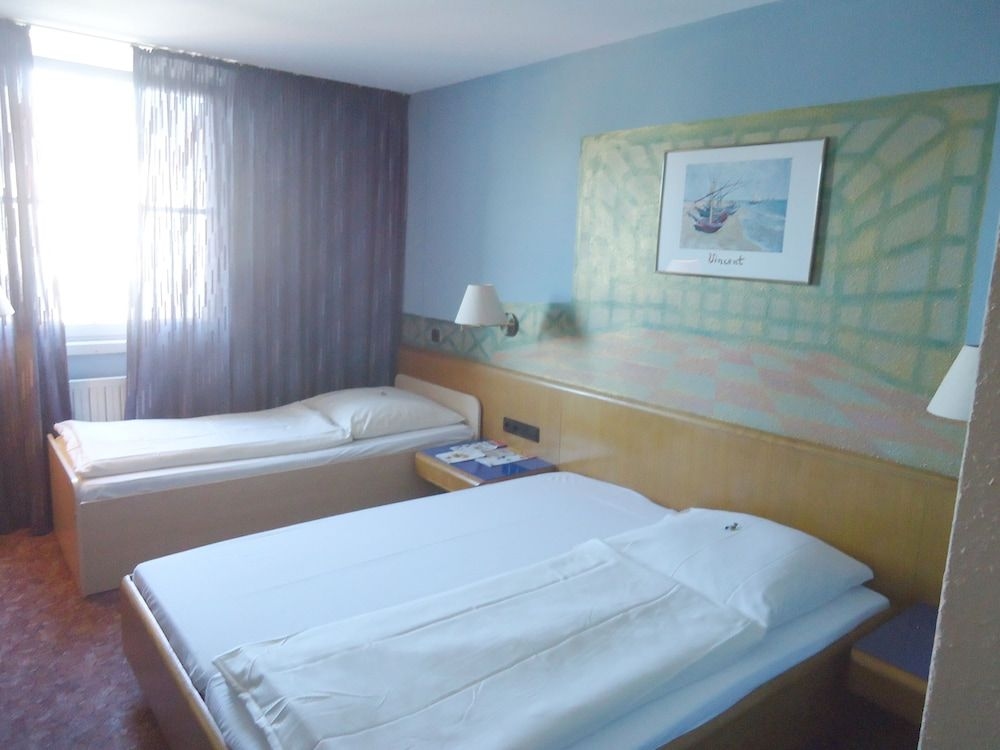 Enjoyhotel Garni Korntal Stuttgart4