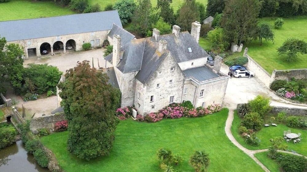 Manoir De Savigny Manoir De Savigny
