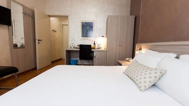 Room, 2 Bedrooms, Connecting Rooms