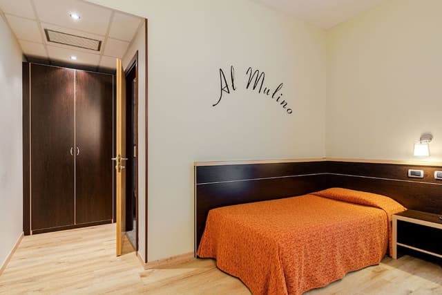 Deluxe Single Room