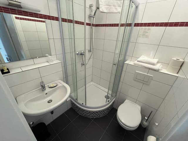 Basic Single Room