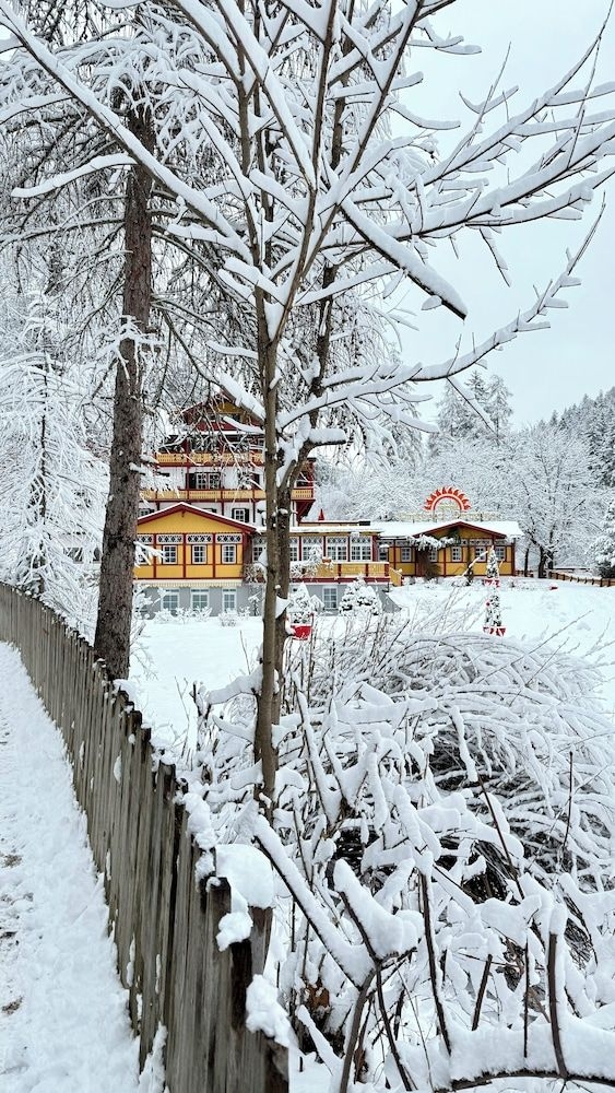 Parkhotel Sole Paradiso1