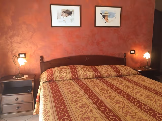 Double or Twin Room, 1 Double Bed, Private Bathroom
