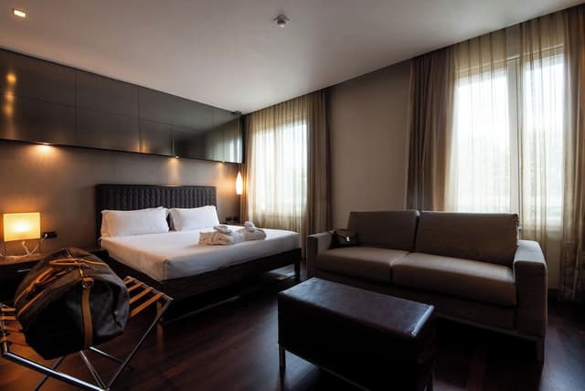 Executive Room