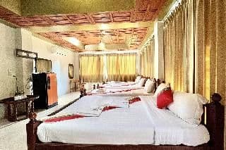 FAMILY ROOM STANDARD