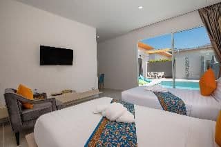 TWIN DELUXE ONE BEDROOM