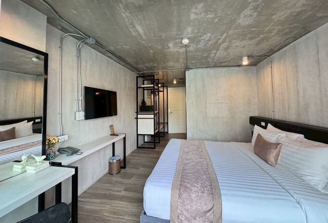 Premier Room